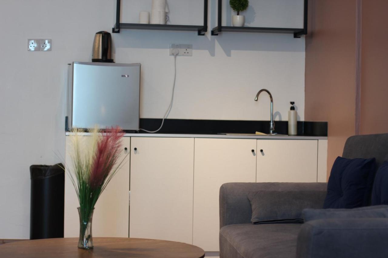 Kota Samarahan Summer Suites Apartment-The Summer Shopping Mall מראה חיצוני תמונה