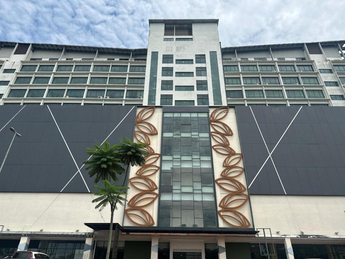 Kota Samarahan Summer Suites Apartment-The Summer Shopping Mall מראה חיצוני תמונה